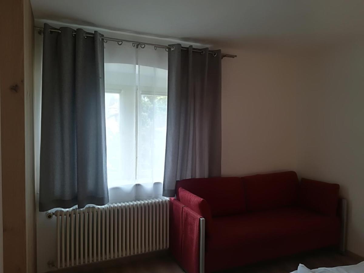 Hotel Garni Brunnenhof Caldaro Esterno foto