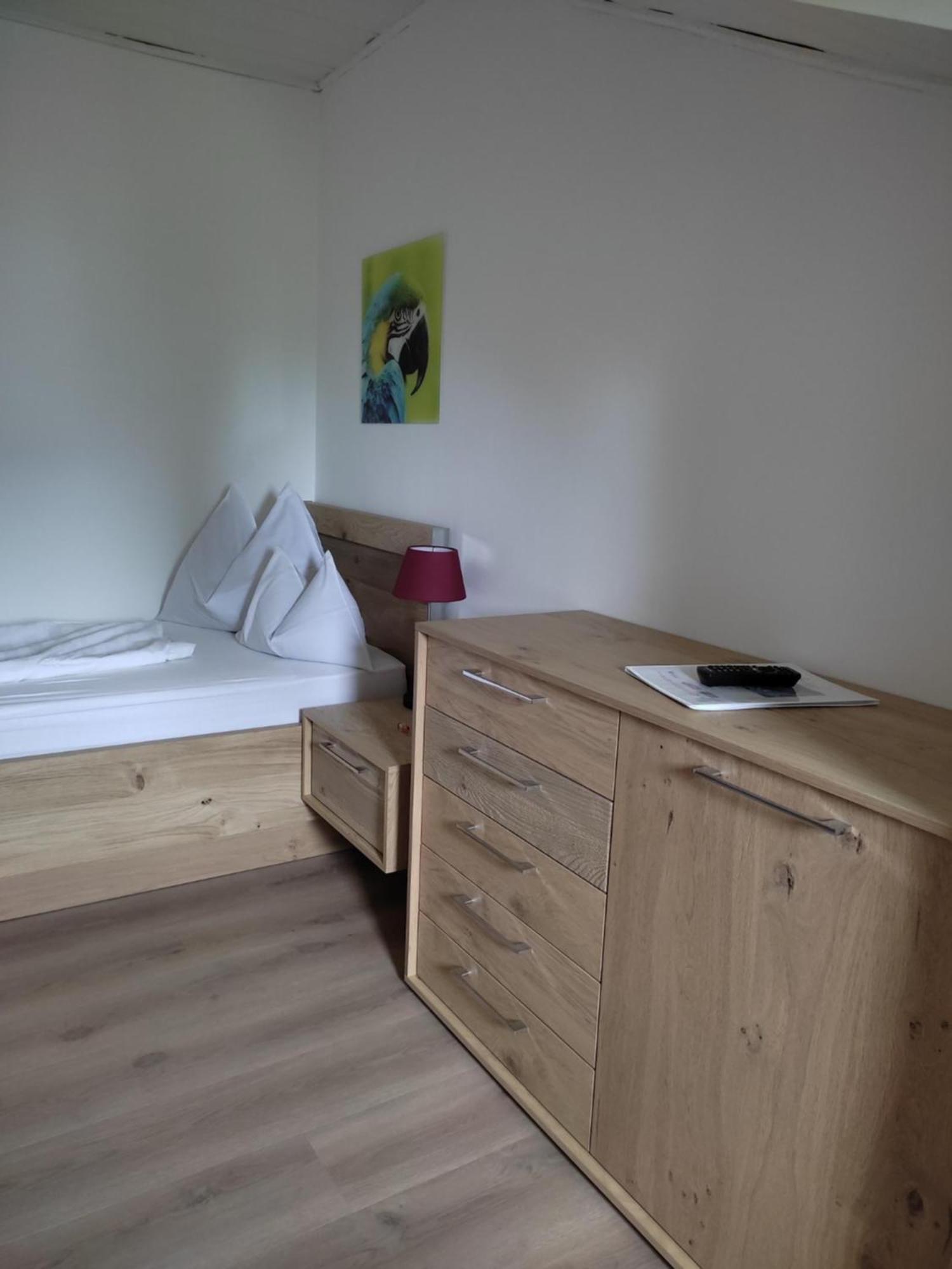 Hotel Garni Brunnenhof Caldaro Esterno foto