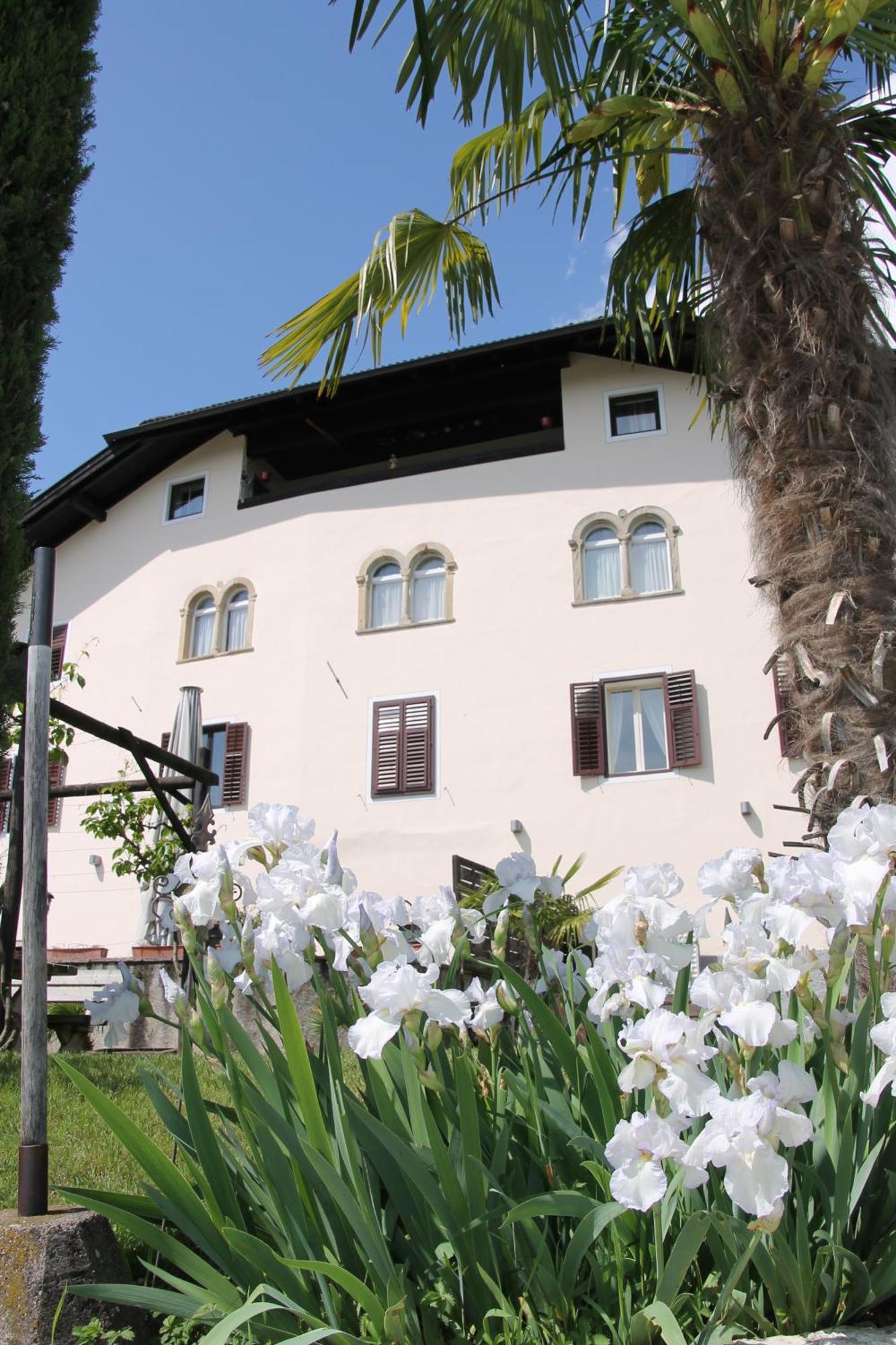 Hotel Garni Brunnenhof Caldaro Esterno foto