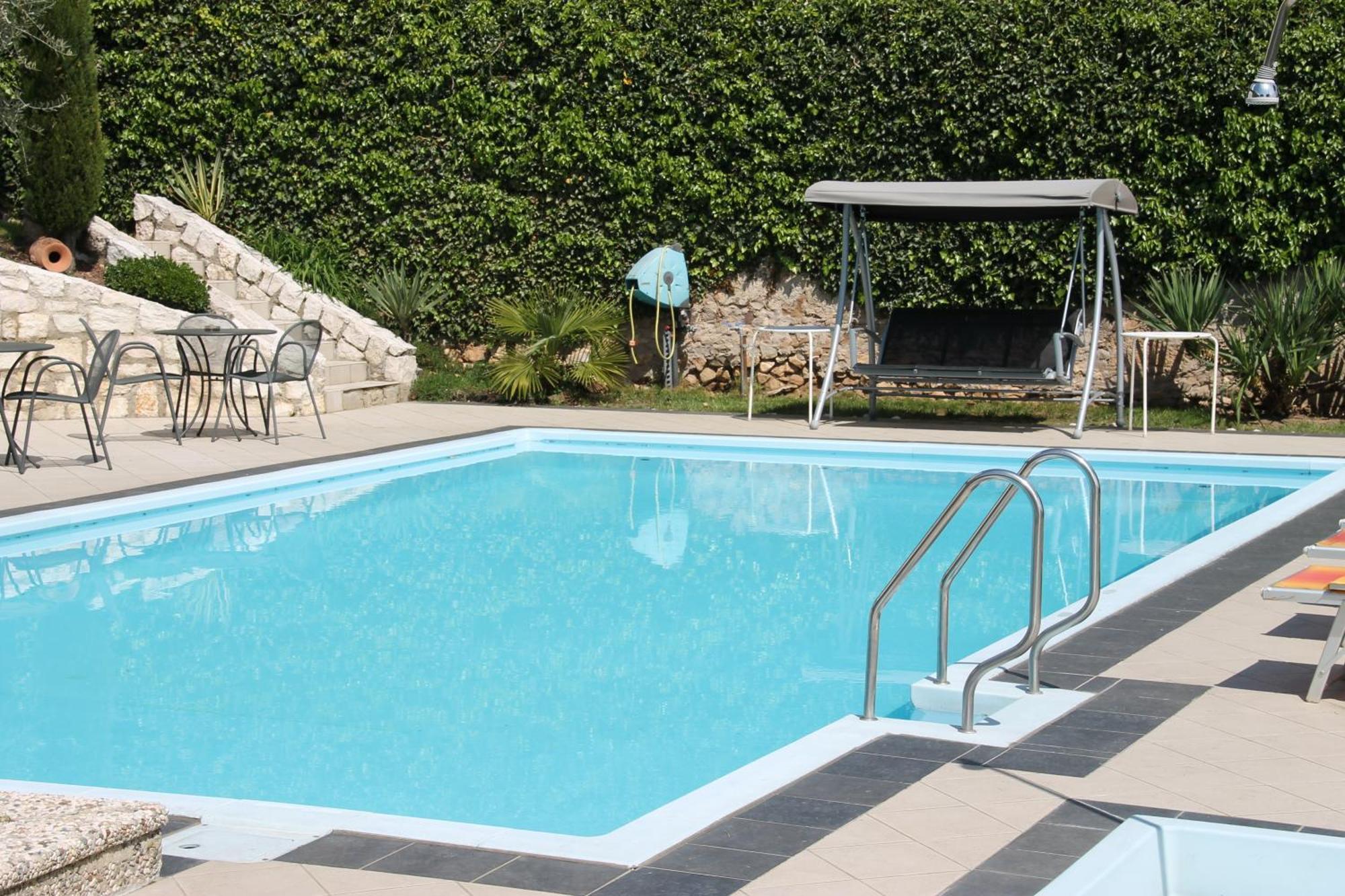 Hotel Garni Brunnenhof Caldaro Esterno foto