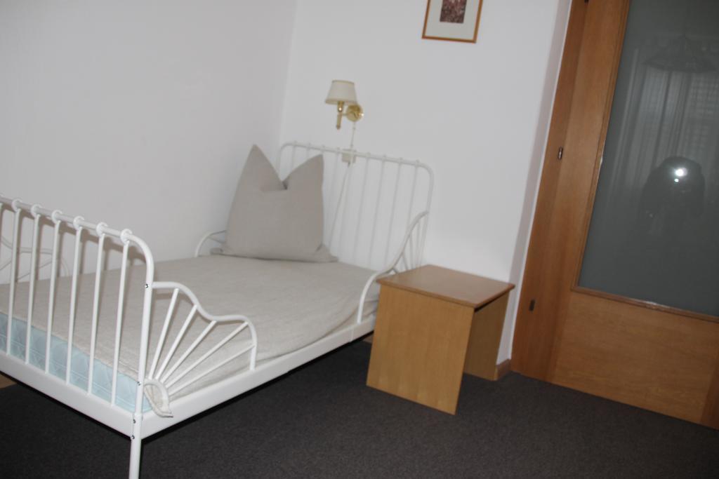 Hotel Garni Brunnenhof Caldaro Esterno foto