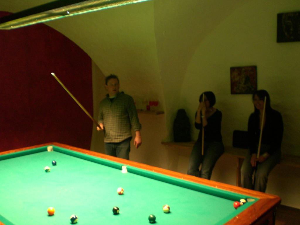 Hotel Garni Brunnenhof Caldaro Esterno foto