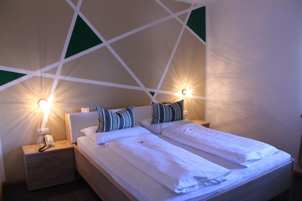 Hotel Garni Brunnenhof Caldaro Esterno foto