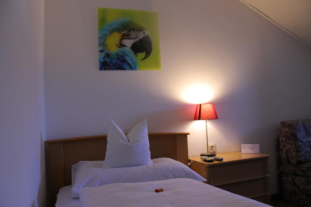 Hotel Garni Brunnenhof Caldaro Esterno foto