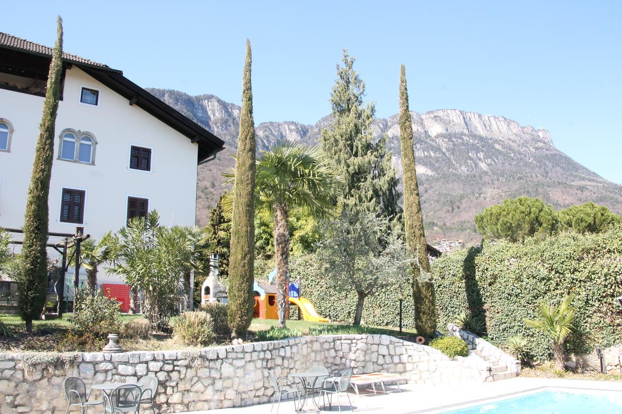 Hotel Garni Brunnenhof Caldaro Esterno foto